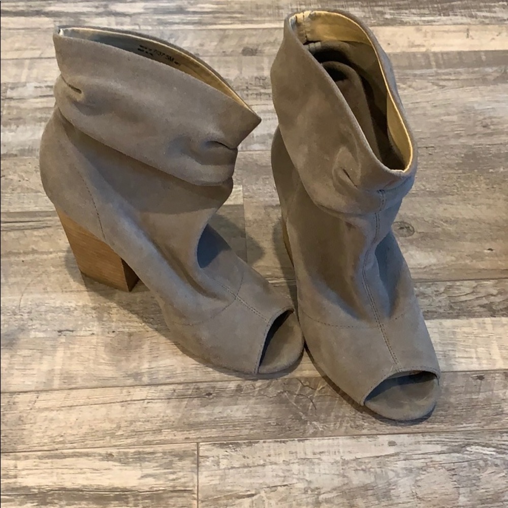 Chinese laundry booties